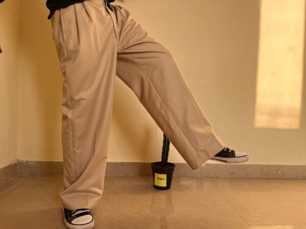 Men's wide-leg beige trousers styled with Korean street fashion